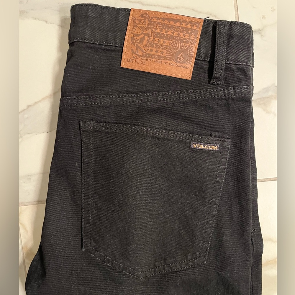 Volcom Vorta Slim Fit Jeans in Black
